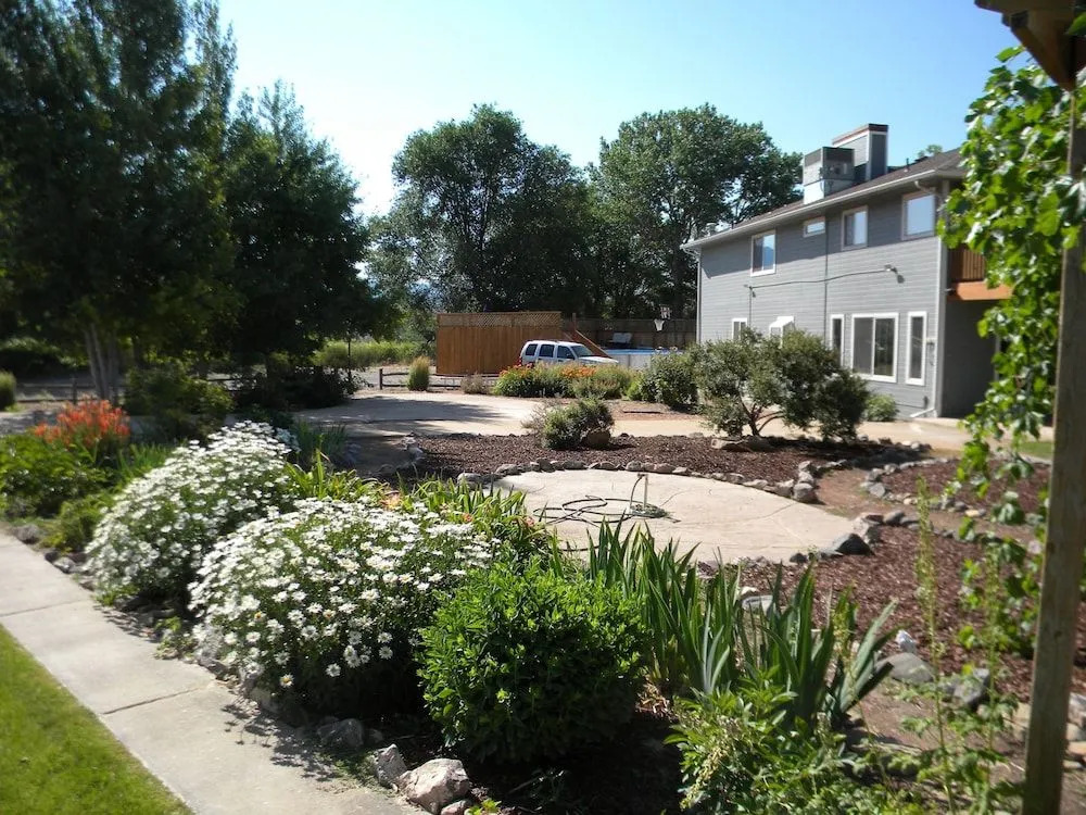Dancing Moon Bed & Breakfast