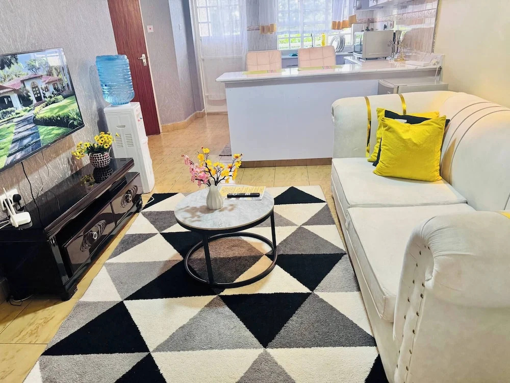 Jolly 1br With AC, Backup Gen, Netflix, Balcony