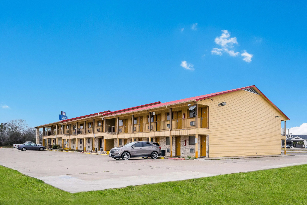 Americas Best Value Inn Refugio