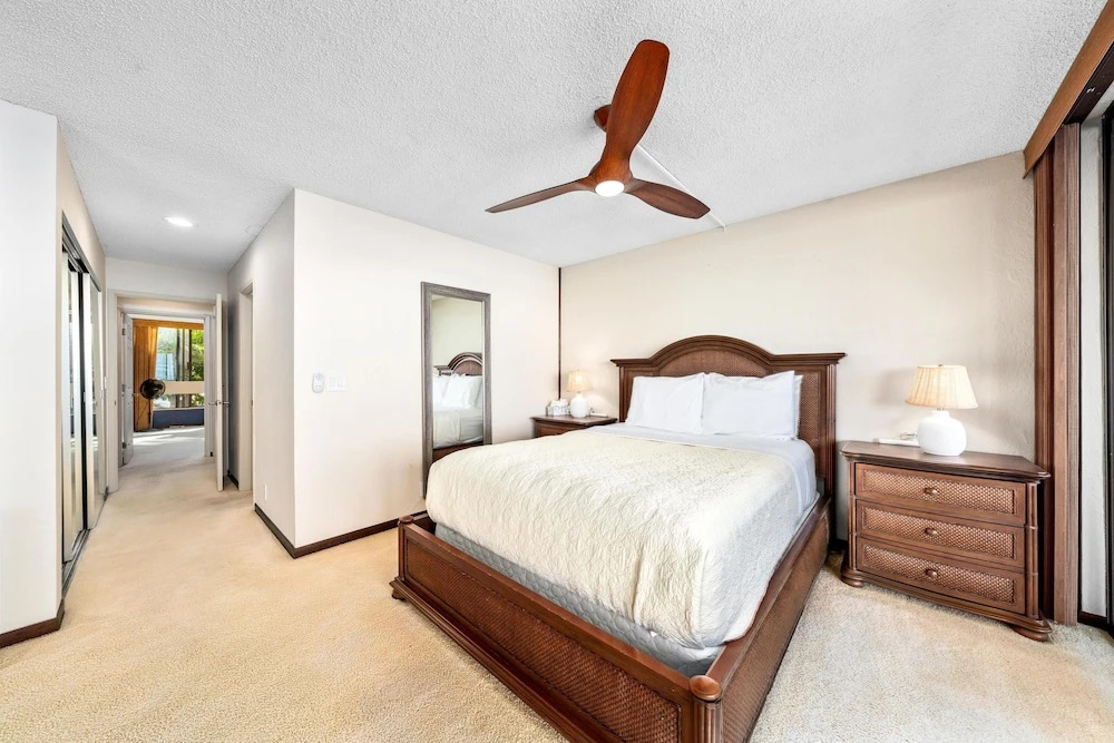 Big Island Keauhou Surf & Racquet 1204 2 Bedroom Condo