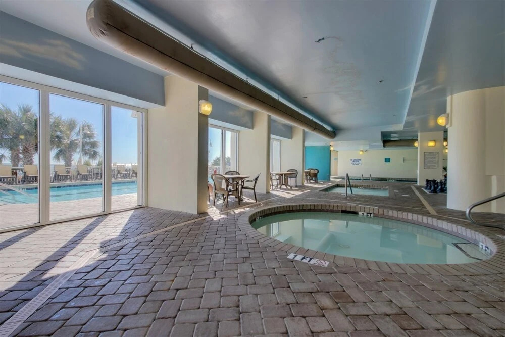 Paradise Resort 410