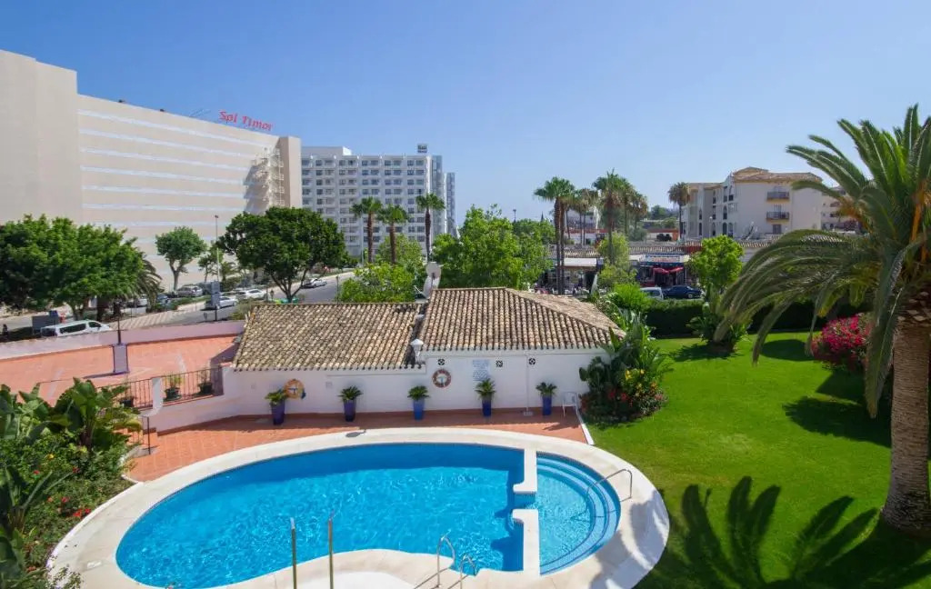 Erisa 25 by IVI Real Estate