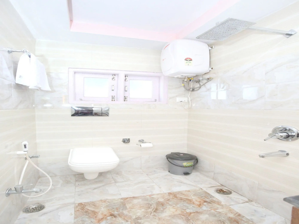 OYO Home 10980 2BHK Shady Edge Kaithu