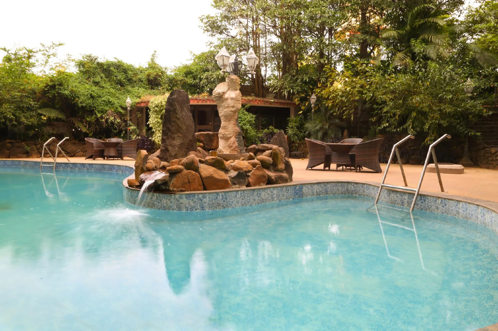 Ravine Hotel