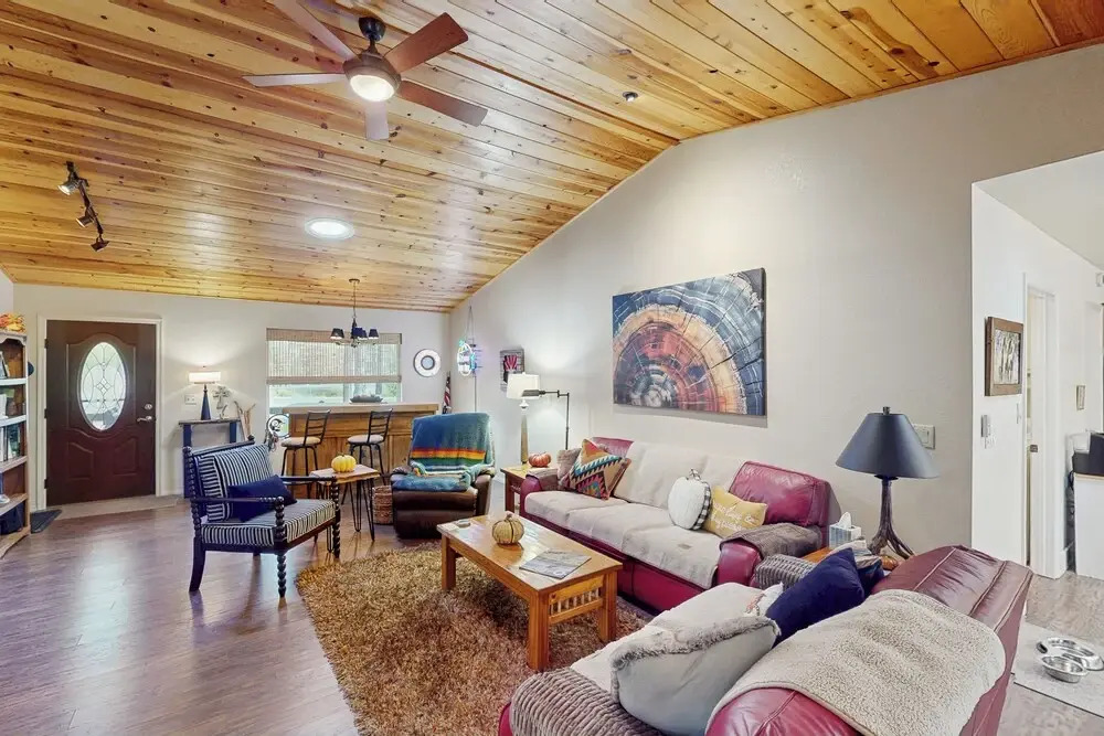 3BR Home Close to Golf, Trails, Lake, & Ski Resort