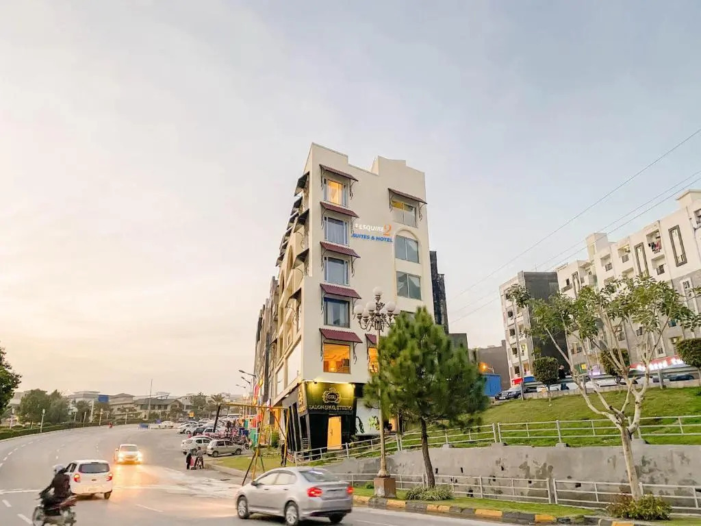 Esquire Hotel Apartments