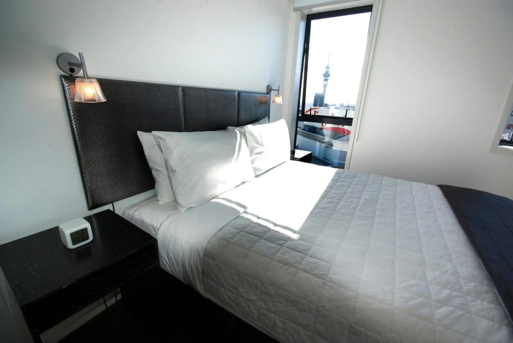 Nesuto St Martins Apartment Hotel