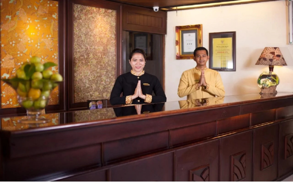 Tuwuh Hotel at Kayutangan