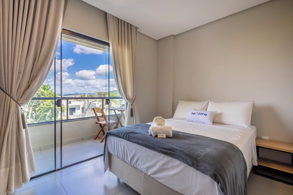 Feel the sea Breeze in This Condominium 220m From the Beach - Ibhs