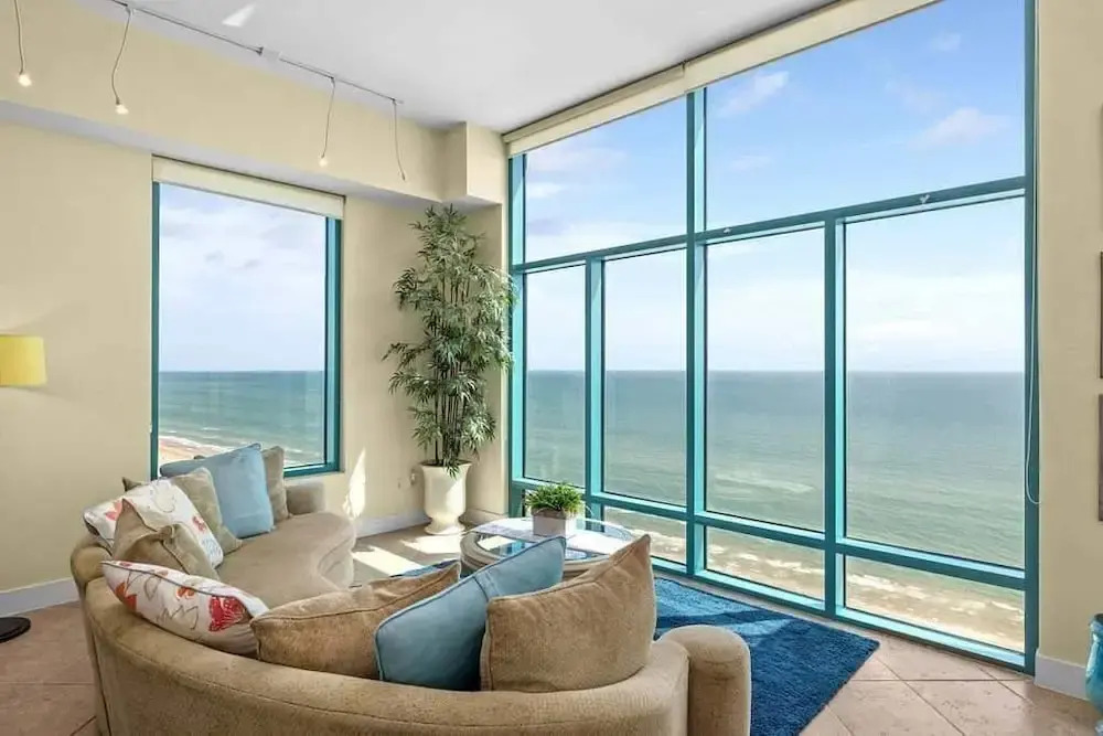 Penthouse Jr Unrivaled Luxury Insane Views 3 Bedroom Apts