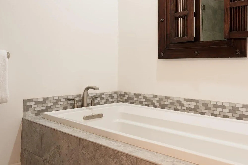 Valmont Trail - Quartz