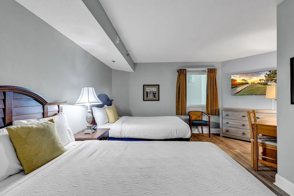 Breathtaking 2BR w Oceanview