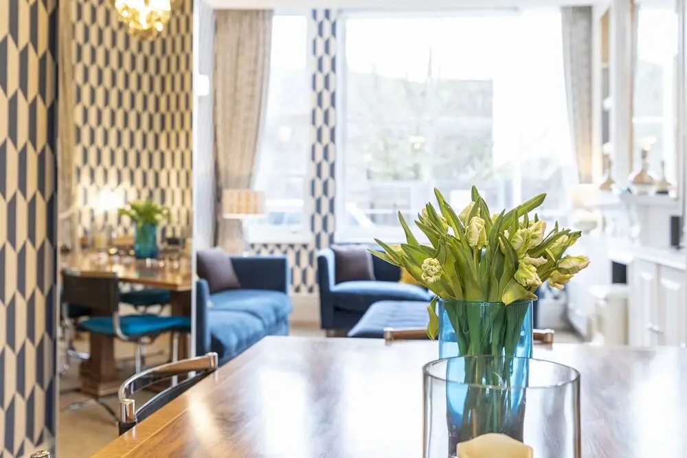 JOIVY Gorgeous 3-bed maisonette in Westbourne Green with patio