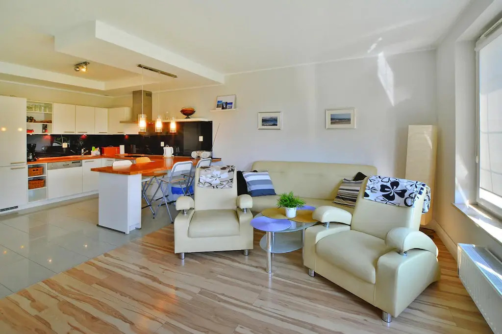 Comfortable Apartment, Ground Floor, Balcony
