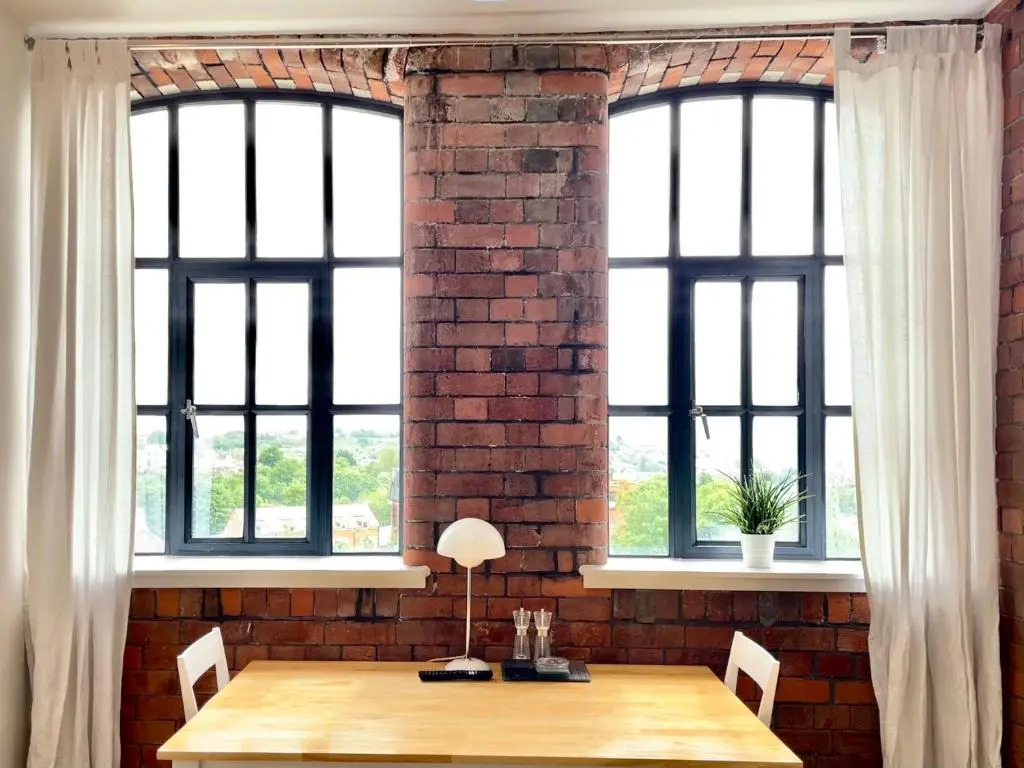 Victorian Factory Apartment with 2 Bedrooms