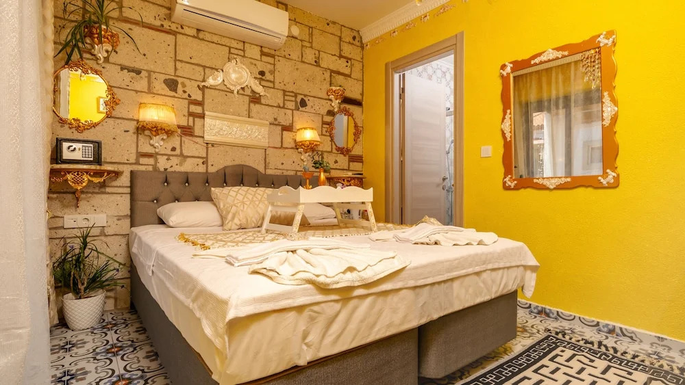 Lamur Hotel
