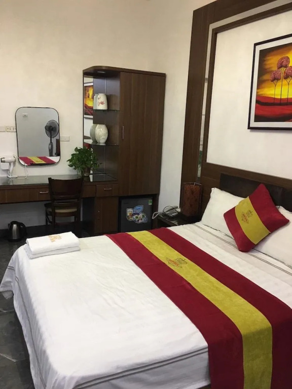 Queen Mộ Lao Hotel