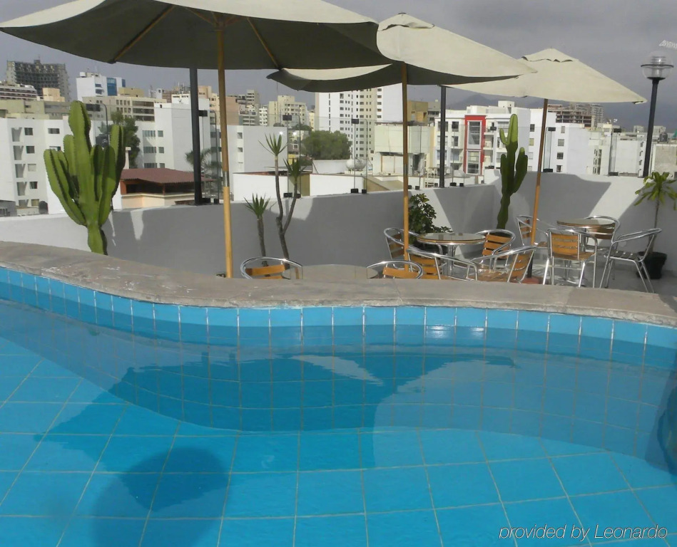 Embajadores Hotel