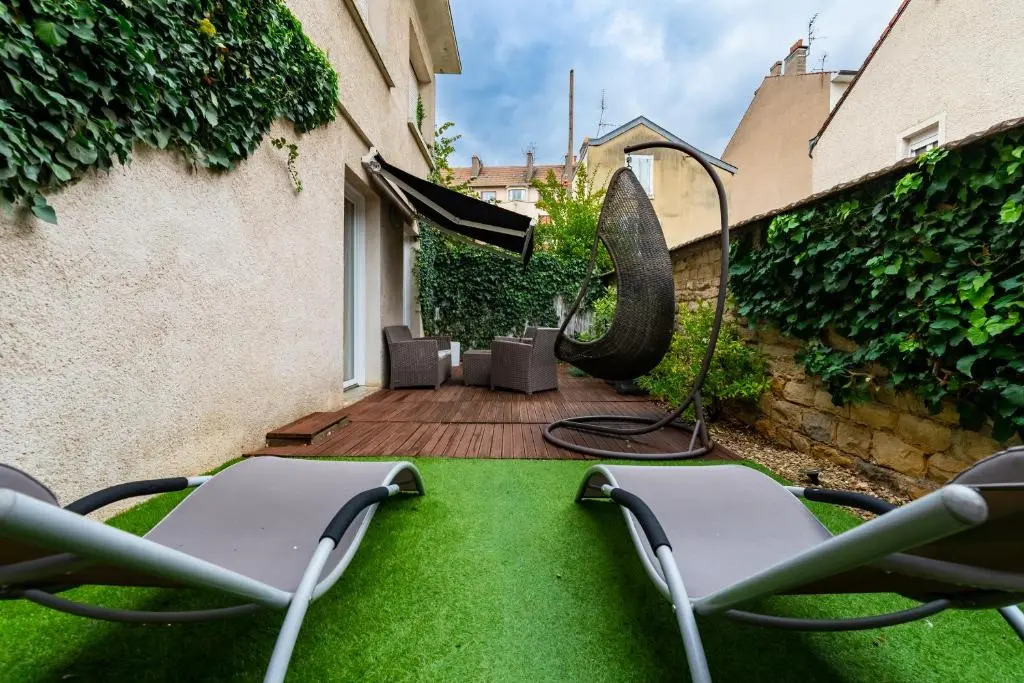 Suite and Spa 21