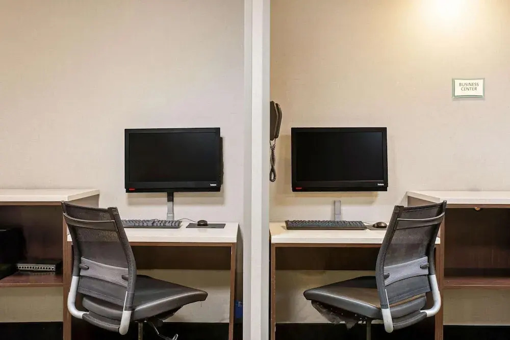 Tage Inn And Suites