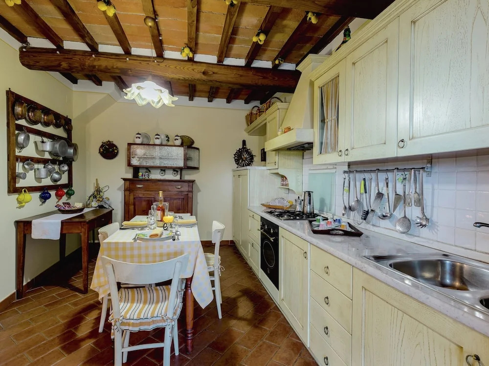 Gorgeous Holiday Home in Fratticciola With Swimming Pool
