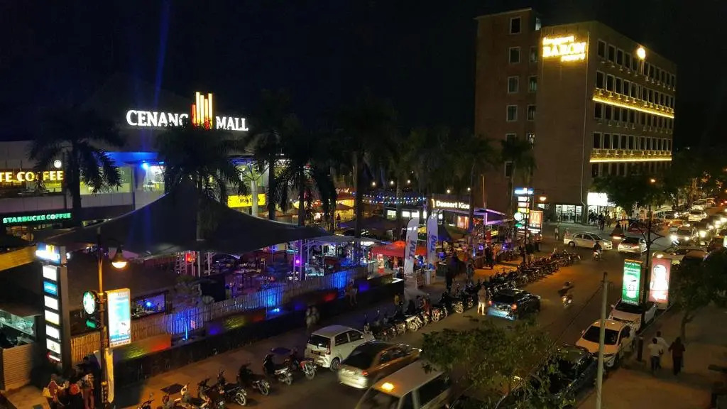 Cenang Plaza Beach Hotel