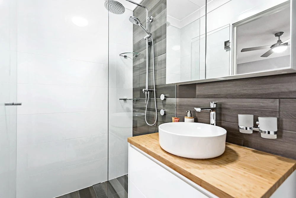Carindale, Unit 10/19-23 Dowling Street