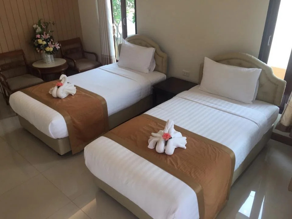 Sombat Resort