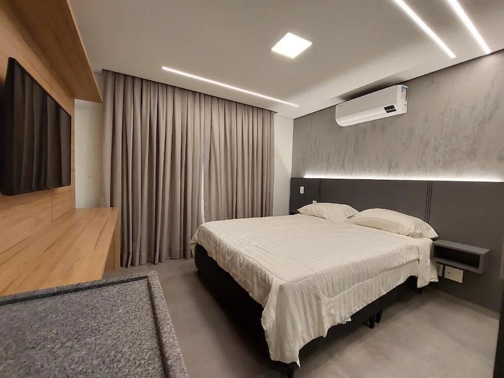 Apartamento novo ao lado do metrô