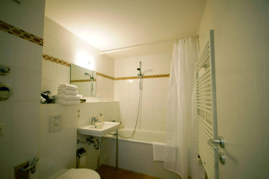 Midi Inn Parkhotel Mitte