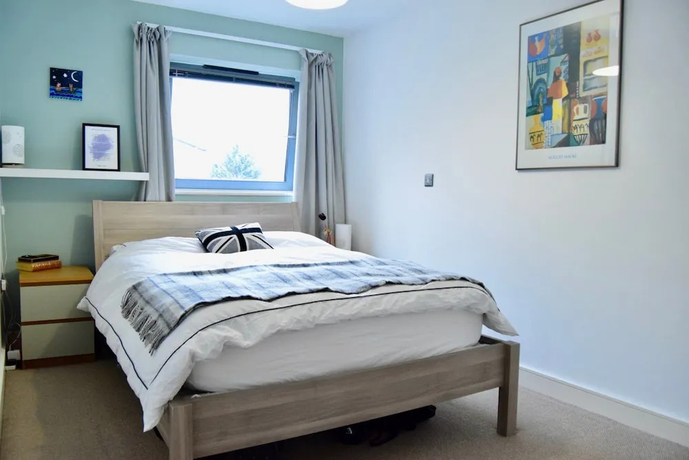 Modern 1 Bedroom Battersea Flat