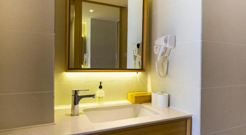 JI Hotel Xuzhou Pengcheng Square