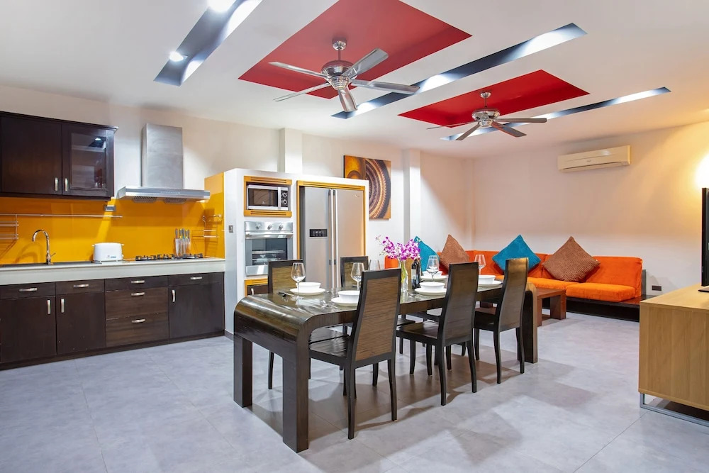 Chic and Modern 3BR Pool Villa Kloua