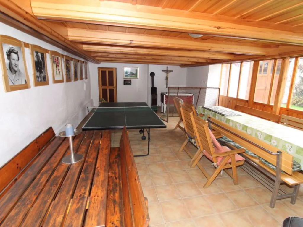 HOUSE POLžOV MOKRY LOM