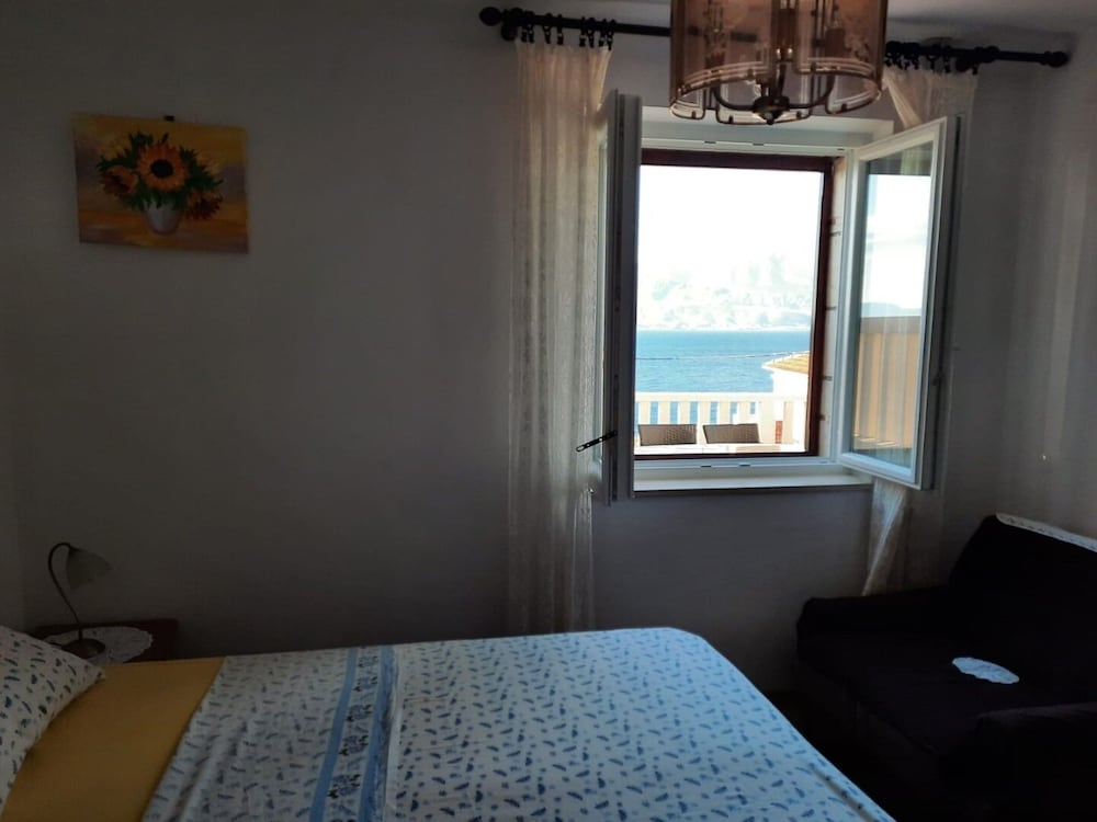 Apartment Sea View