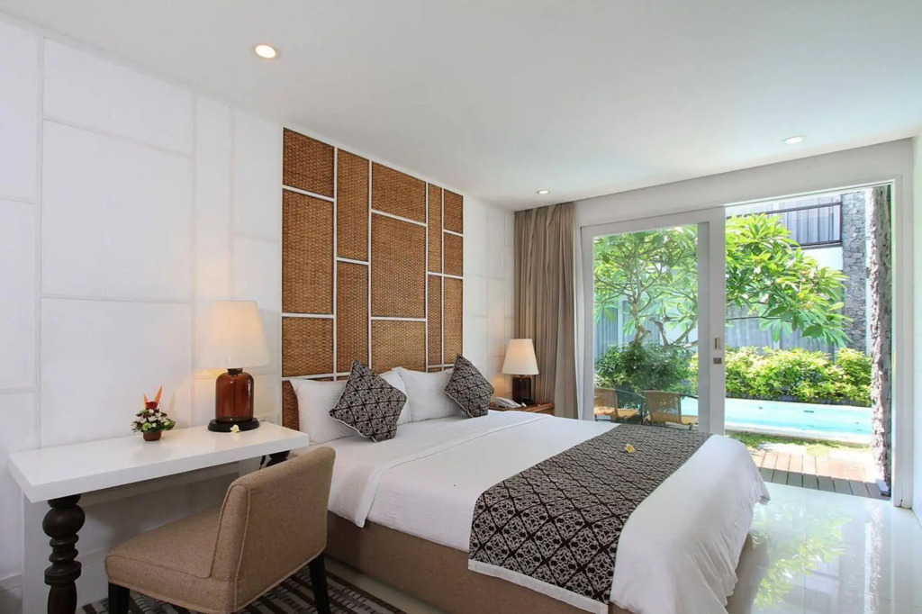 The Kanjeng Suites Villas Seminyak