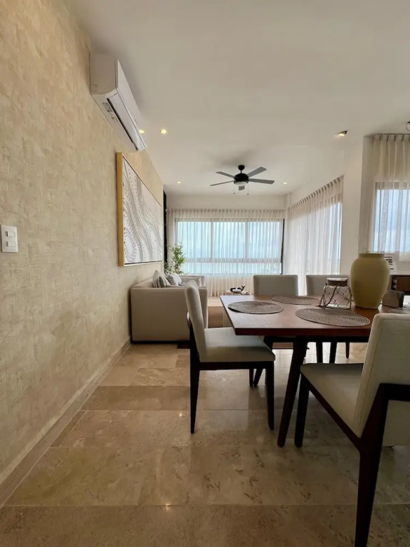 Penthouse Navela 405, by Cercana