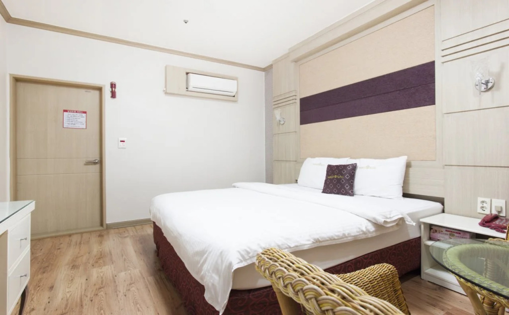 NS Hotel