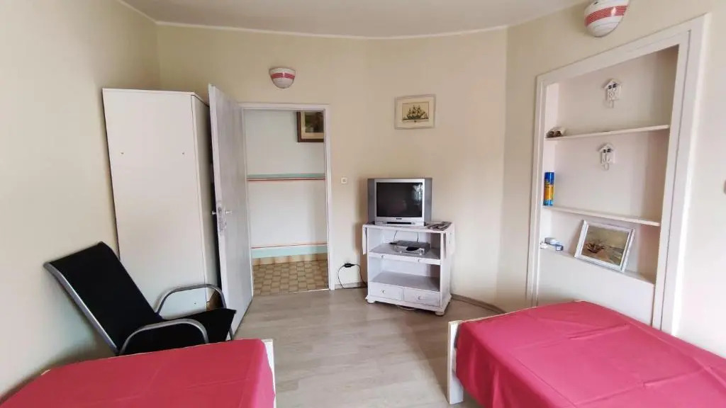 Apartment With 2 Bedrooms in Murter, With Wonderful sea View, Balcony