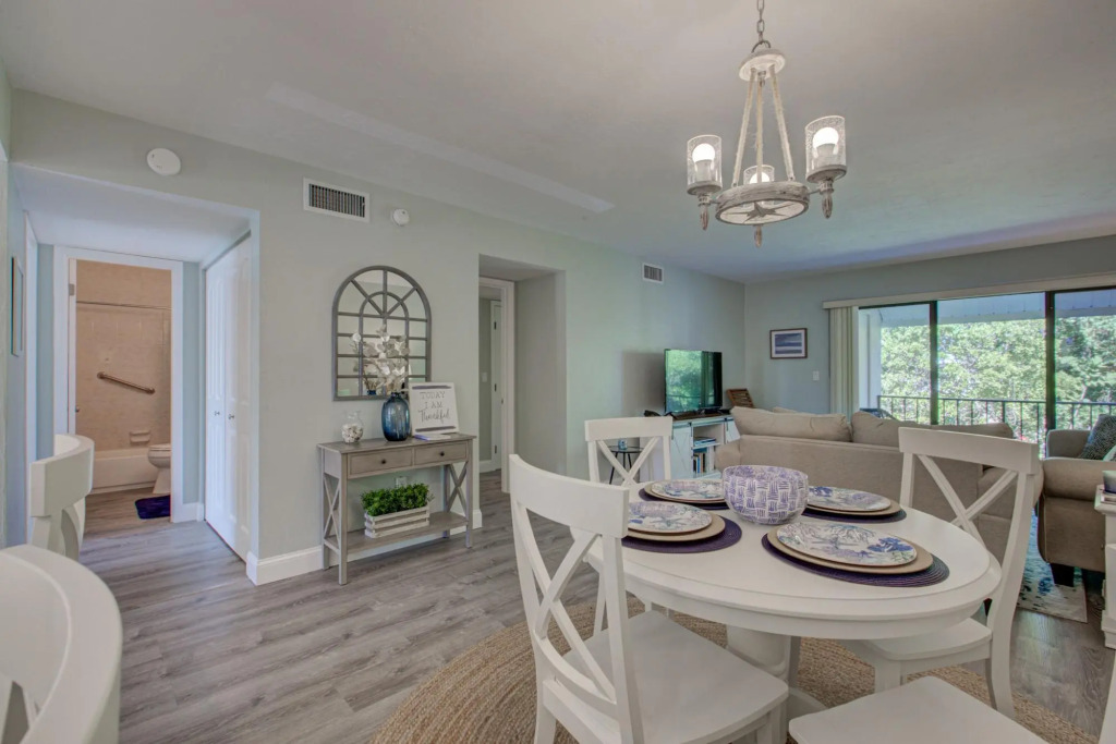 Anna Maria Island Runaway Tropical Escape