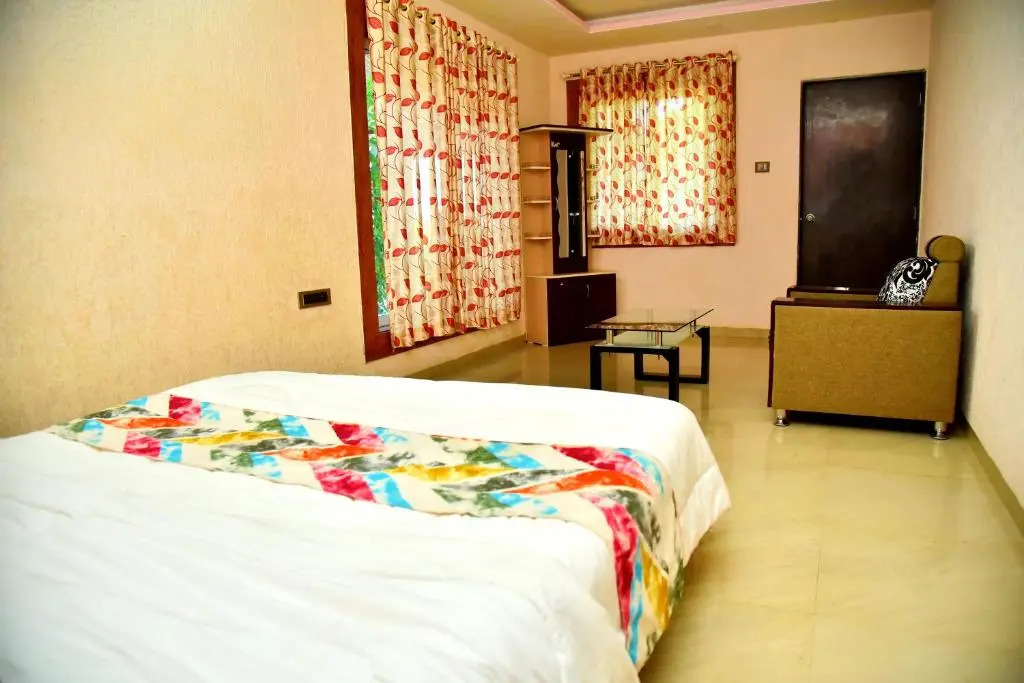 MERIDIAN VILLA - Besides Valley View with Swimming pool & Strawberry Farms