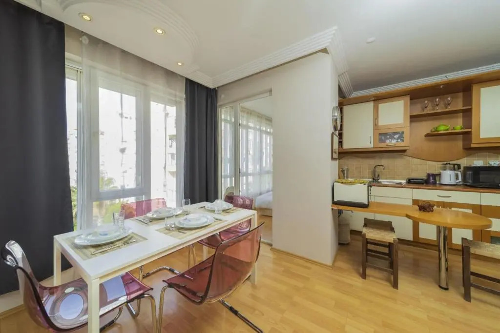 Cozy Flat With Balcony Close to Konyaalti Beach