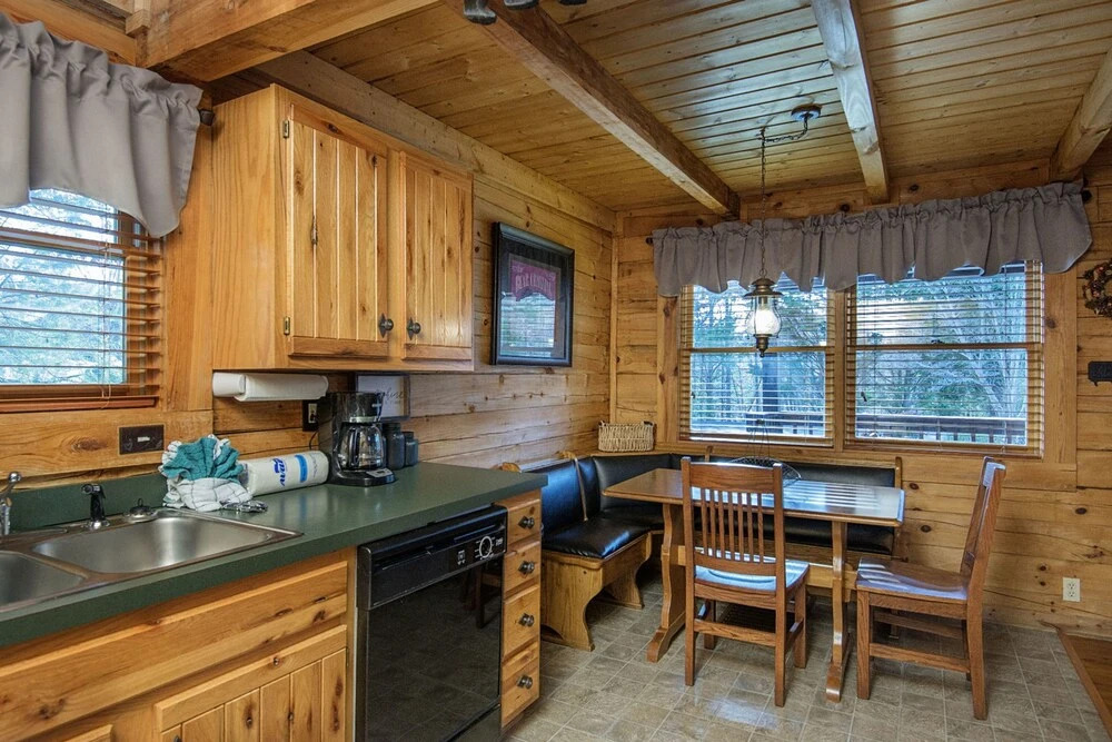 Knotty Pine by Eagles Ridge Resort