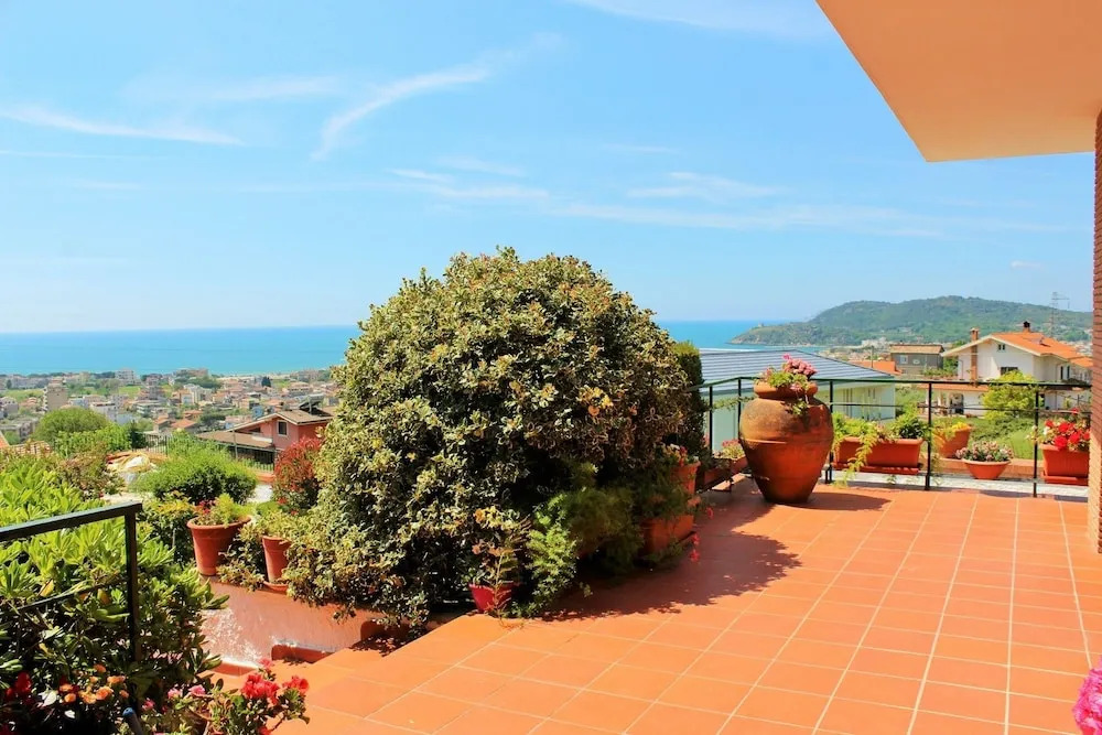 Ischia con vista mare