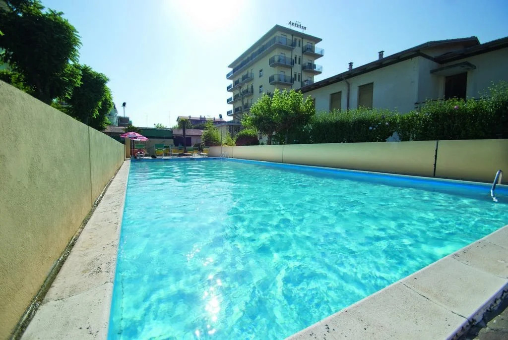 Nuovo hotel ANTHISA