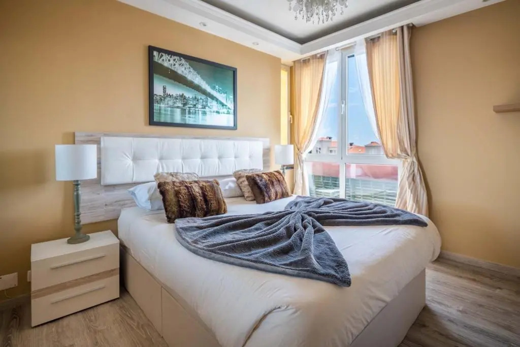 America Apartment