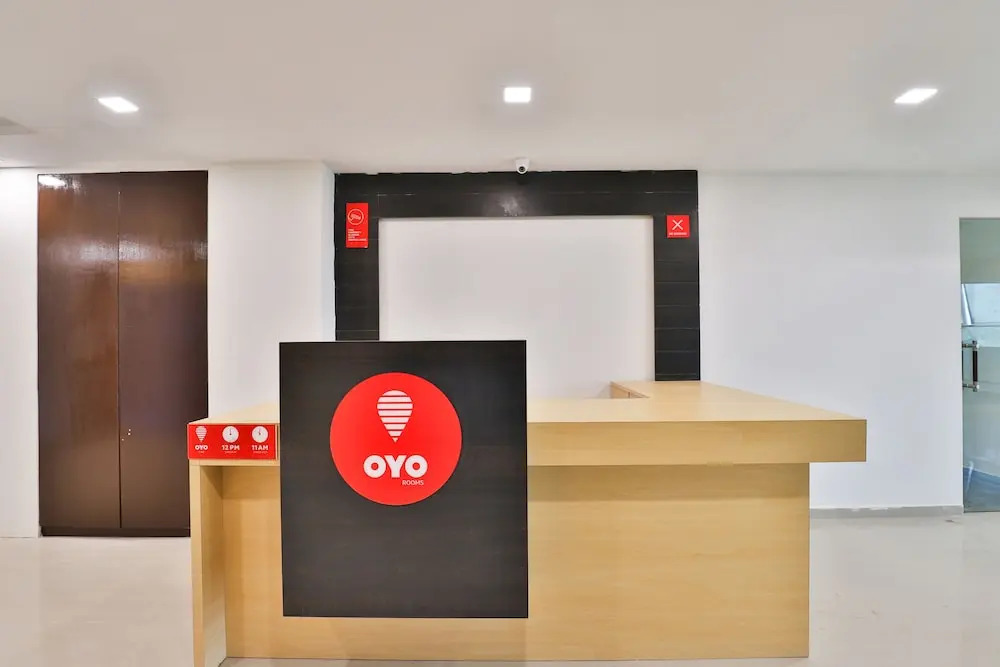 OYO 12800 Hotel VLEE