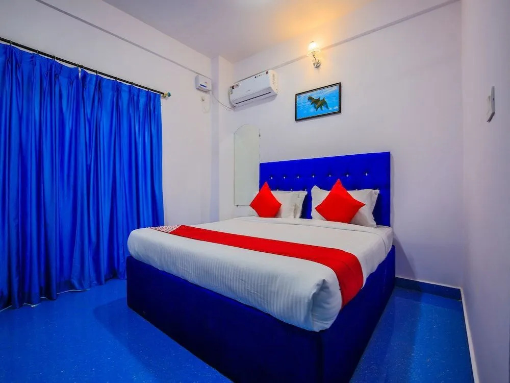 Toms Imperial Boutique by OYO Rooms