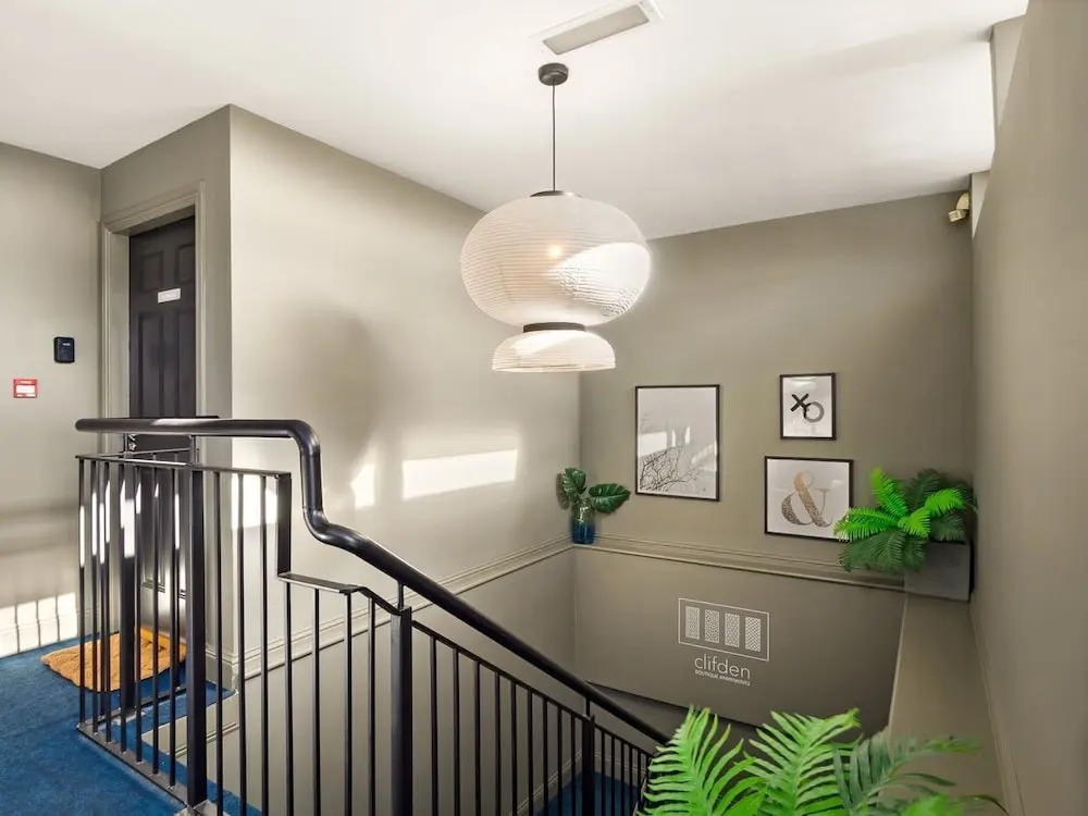 "The Courtyard @ Clifden Boutique Apartments"