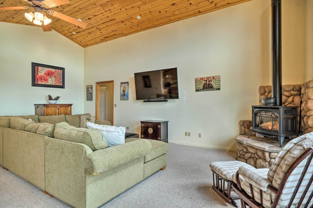 Near Hiking: Home w/ Deck in Twain Harte!